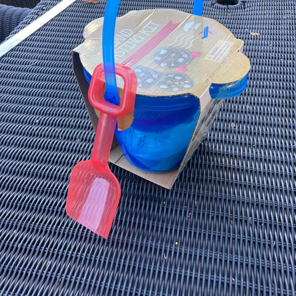 Ankyo Sand casting kit with sand pail and shovel - Picture 3 of 8